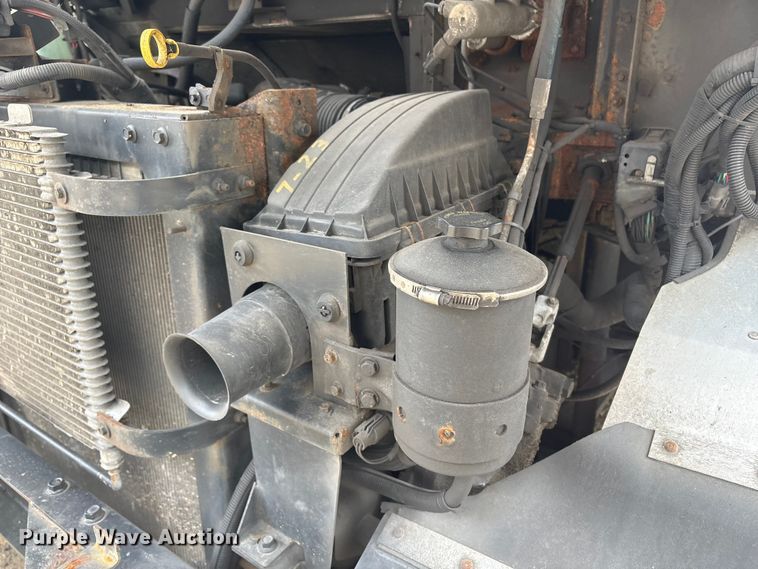 image for item ET8614 2013 Ford F59 delivery truck