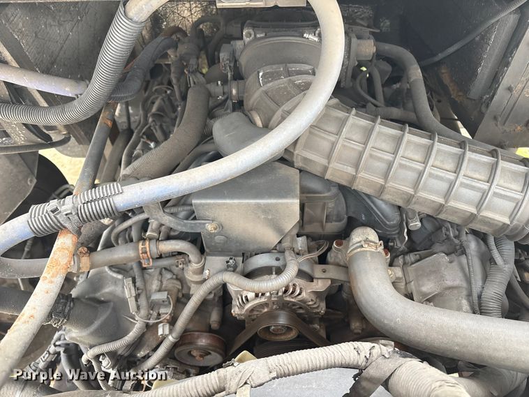 image for item ET8614 2013 Ford F59 delivery truck