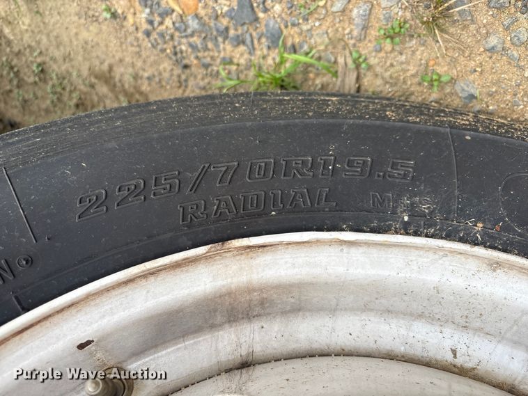 image for item ET8614 2013 Ford F59 delivery truck