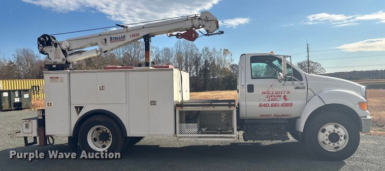 image for item ET8615 2011 Ford F750 Super Duty XL utility / service truck