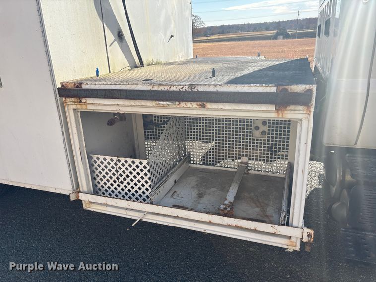 image for item ET8615 2011 Ford F750 Super Duty XL utility / service truck