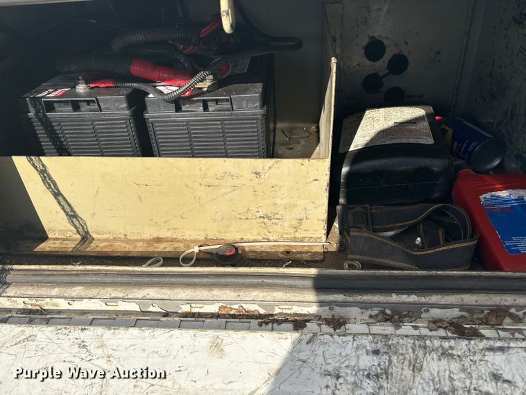 image for item ET8615 2011 Ford F750 Super Duty XL utility / service truck