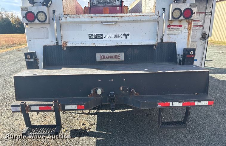 image for item ET8615 2011 Ford F750 Super Duty XL utility / service truck