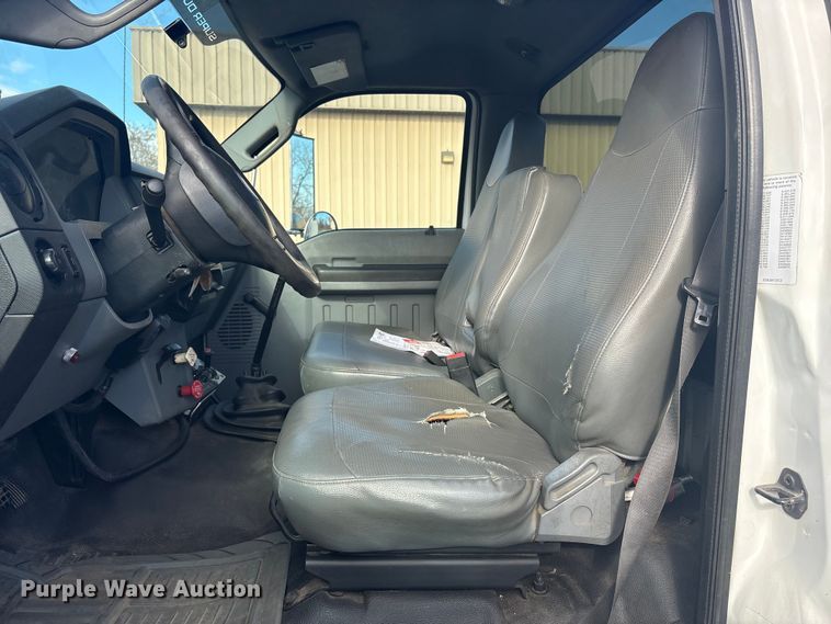 image for item ET8615 2011 Ford F750 Super Duty XL utility / service truck