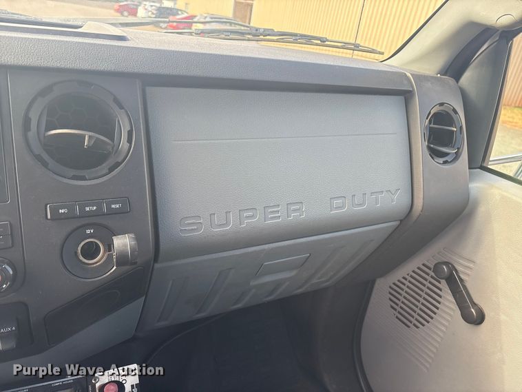 image for item ET8615 2011 Ford F750 Super Duty XL utility / service truck