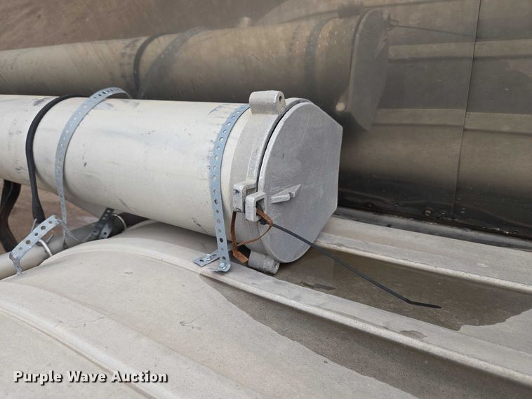 image for item EU3651 1995 Bar-Bel tank trailer