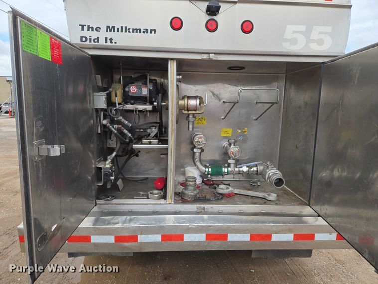 image for item EU3651 1995 Bar-Bel tank trailer