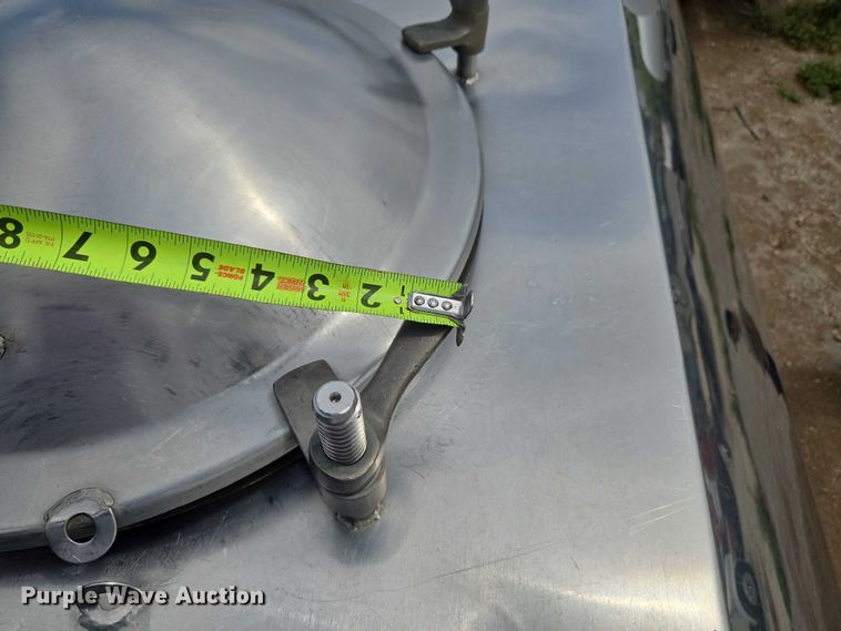 image for item EU3651 1995 Bar-Bel tank trailer