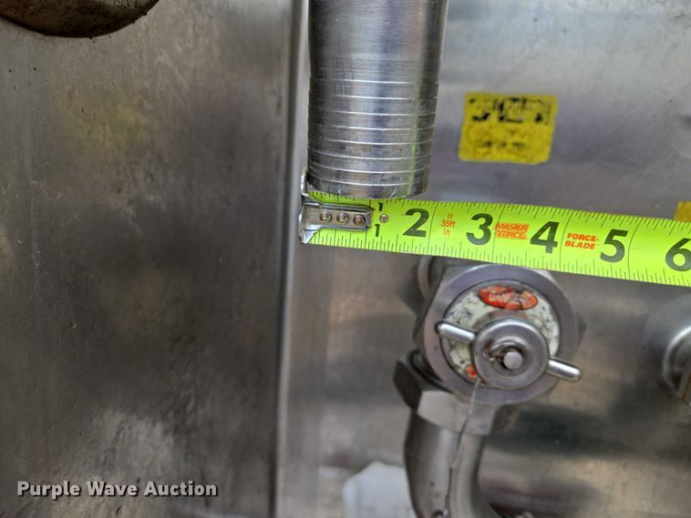 image for item EU3651 1995 Bar-Bel tank trailer