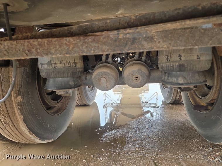 image for item EU3651 1995 Bar-Bel tank trailer