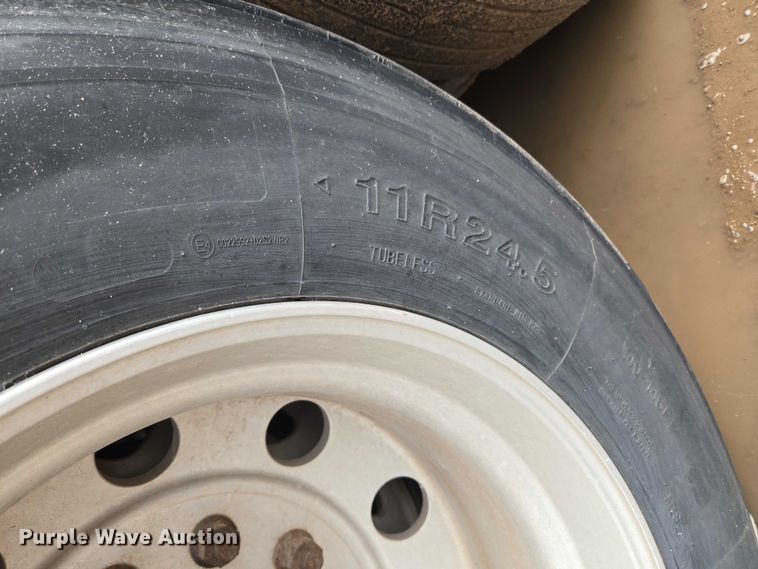 image for item EU3651 1995 Bar-Bel tank trailer