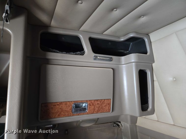 image for item EU3930 2005 Peterbilt 379 semi truck