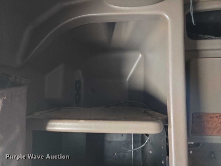 image for item EU3930 2005 Peterbilt 379 semi truck