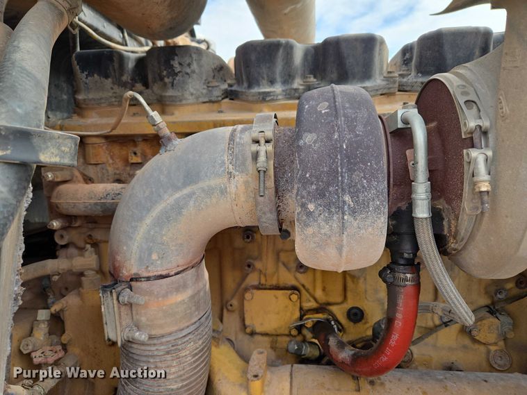 image for item EU3930 2005 Peterbilt 379 semi truck