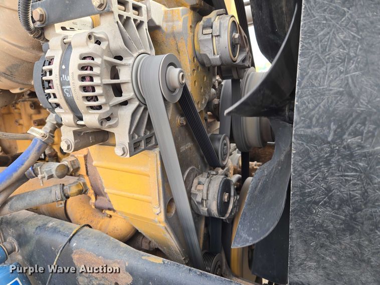 image for item EU3930 2005 Peterbilt 379 semi truck