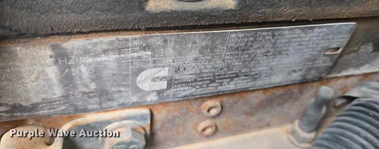 image for item EU3952 2003 International 9200i semi truck