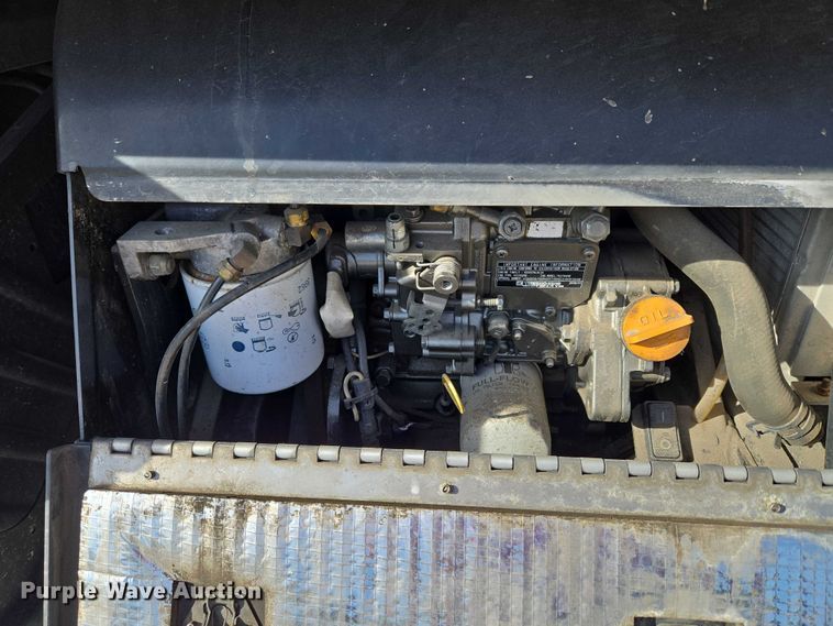 image for item EU3995 2019 Volvo Truck VNL semi truck