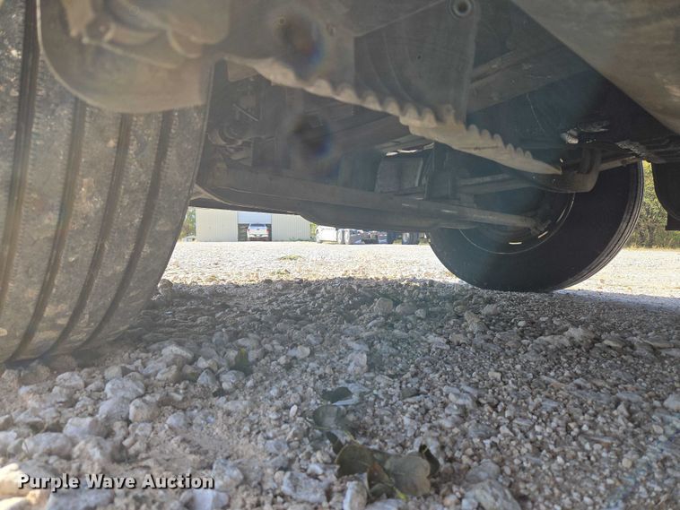 image for item EU3995 2019 Volvo Truck VNL semi truck