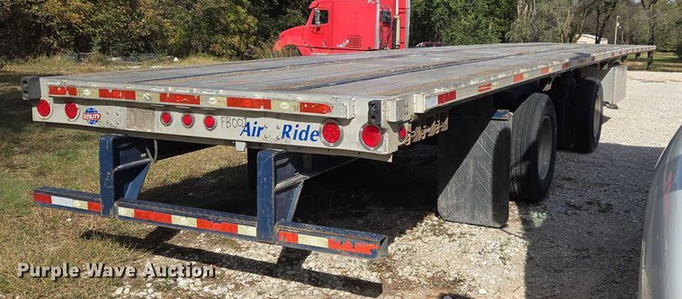 image for item EU3997 2010 Utility Trailers flatbed trailer
