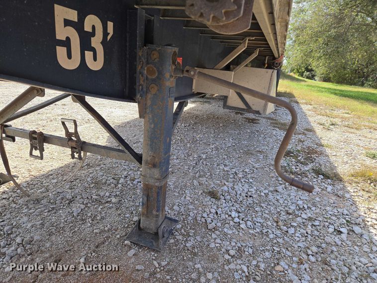 image for item EU3997 2010 Utility Trailers flatbed trailer