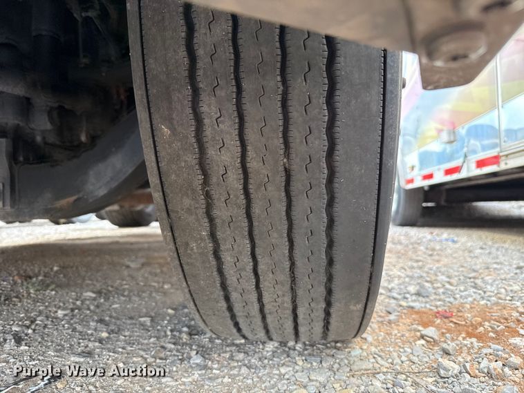 image for item EU5192 2020 Freightliner  Cascadia 126 semi truck