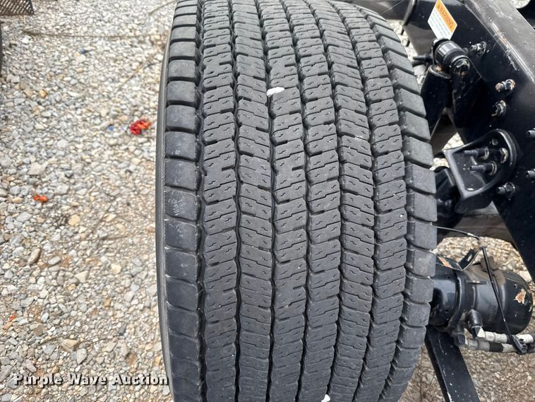 image for item EU5192 2020 Freightliner  Cascadia 126 semi truck