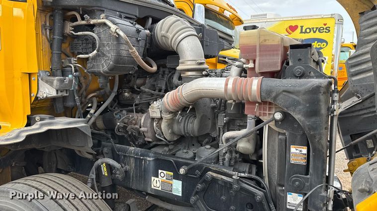 image for item EU5193 2022 Kenworth T680 semi truck