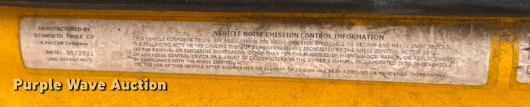 image for item EU5193 2022 Kenworth T680 semi truck