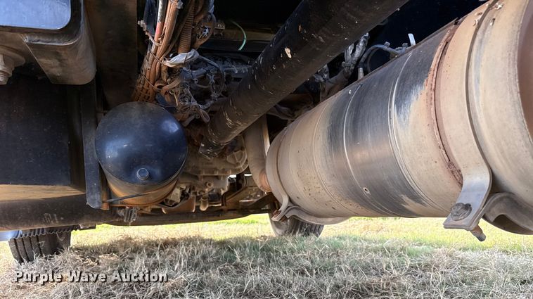 image for item EU5362 2020 Volvo VNL semi truck