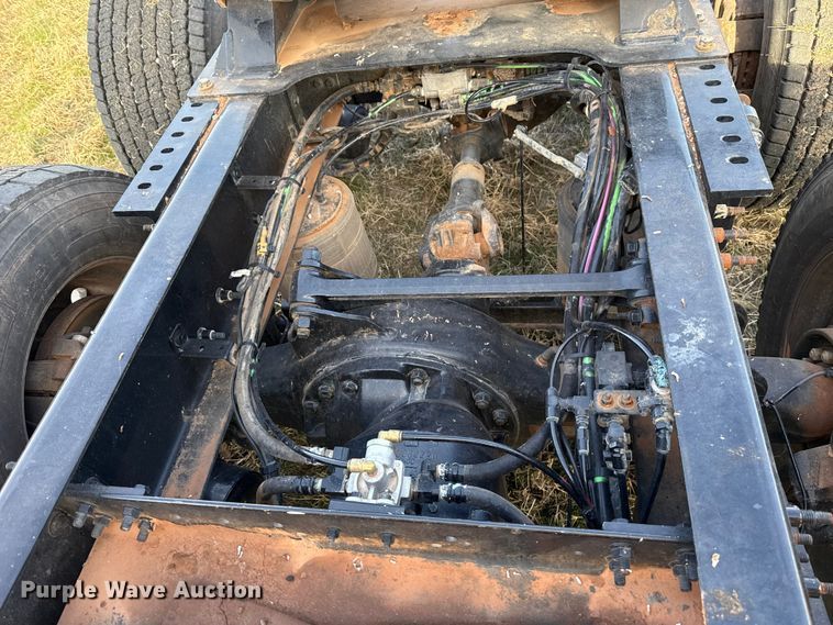 image for item EU5362 2020 Volvo VNL semi truck