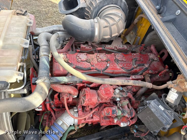 image for item EU5362 2020 Volvo VNL semi truck