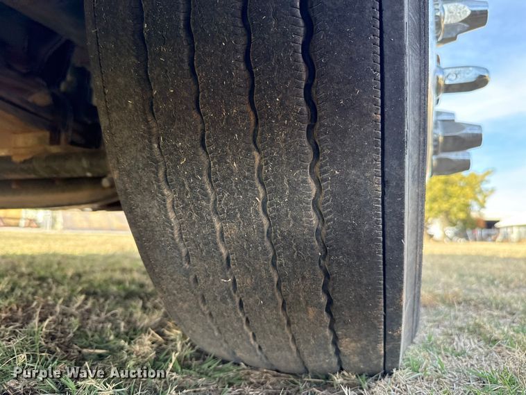 image for item EU5362 2020 Volvo VNL semi truck