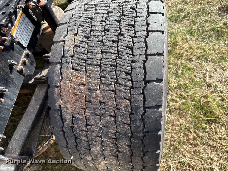 image for item EU5362 2020 Volvo VNL semi truck