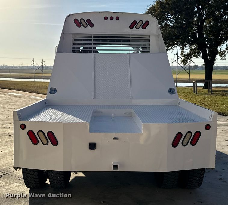 image for item EU5389 2008 Freightliner Business Class M2 Crew Cab flatbed truck