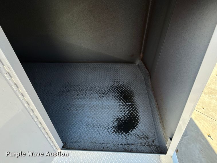 image for item EU5389 2008 Freightliner Business Class M2 Crew Cab flatbed truck