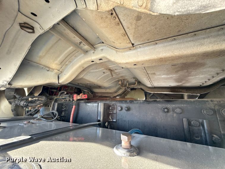 image for item EU5389 2008 Freightliner Business Class M2 Crew Cab flatbed truck