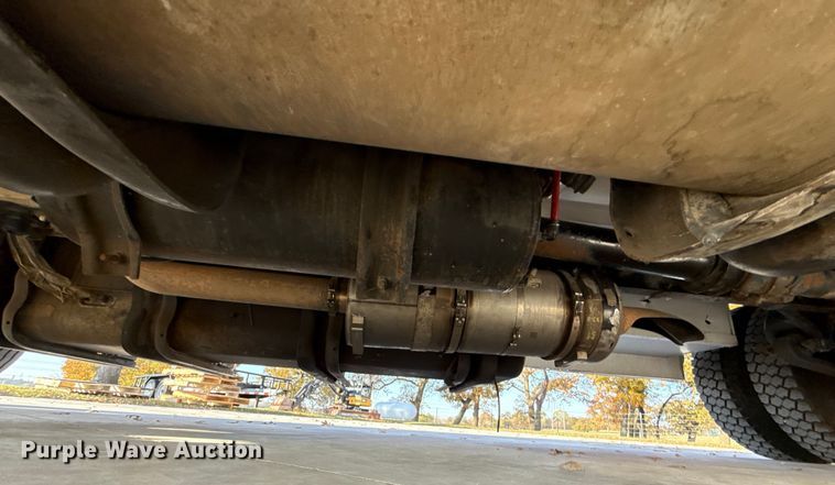 image for item EU5389 2008 Freightliner Business Class M2 Crew Cab flatbed truck