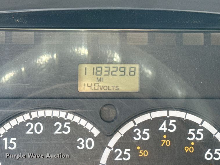 image for item EU5389 2008 Freightliner Business Class M2 Crew Cab flatbed truck