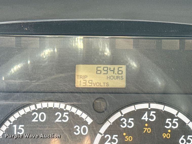 image for item EU5389 2008 Freightliner Business Class M2 Crew Cab flatbed truck