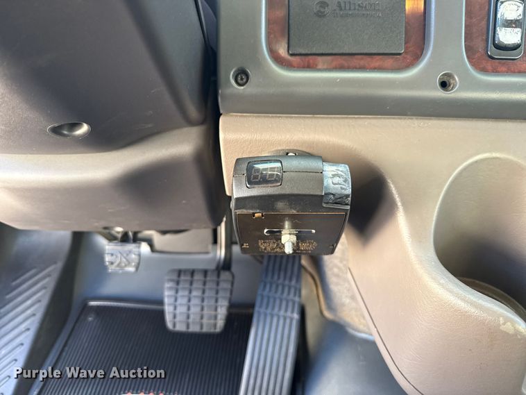 image for item EU5389 2008 Freightliner Business Class M2 Crew Cab flatbed truck