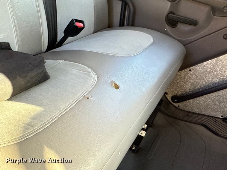 image for item EU5389 2008 Freightliner Business Class M2 Crew Cab flatbed truck