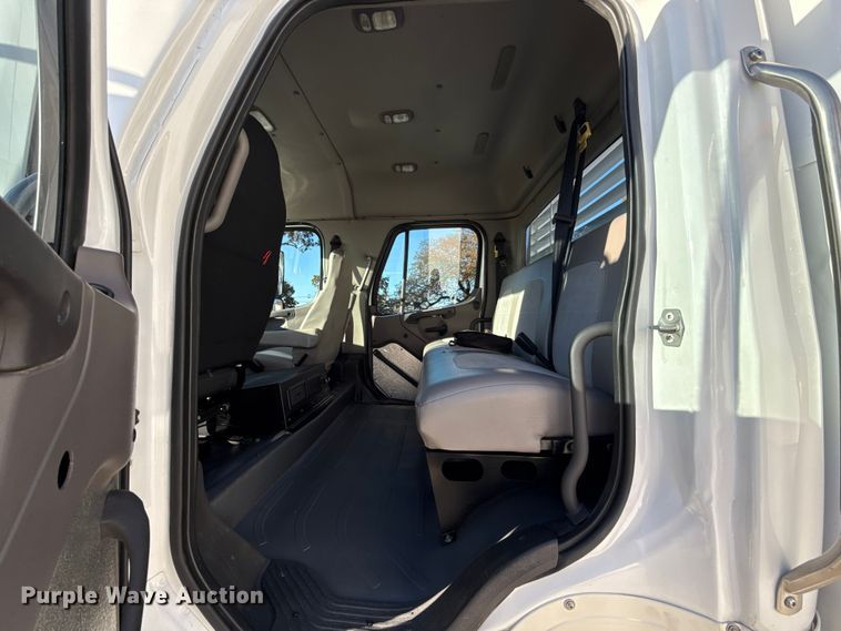 image for item EU5389 2008 Freightliner Business Class M2 Crew Cab flatbed truck