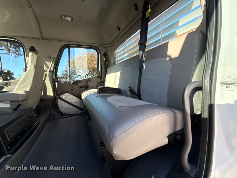 image for item EU5389 2008 Freightliner Business Class M2 Crew Cab flatbed truck