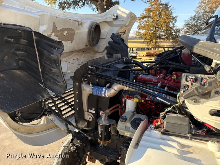 image for item EU5389 2008 Freightliner Business Class M2 Crew Cab flatbed truck