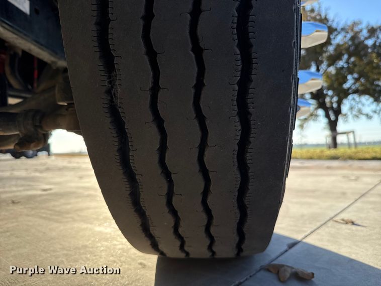 image for item EU5389 2008 Freightliner Business Class M2 Crew Cab flatbed truck