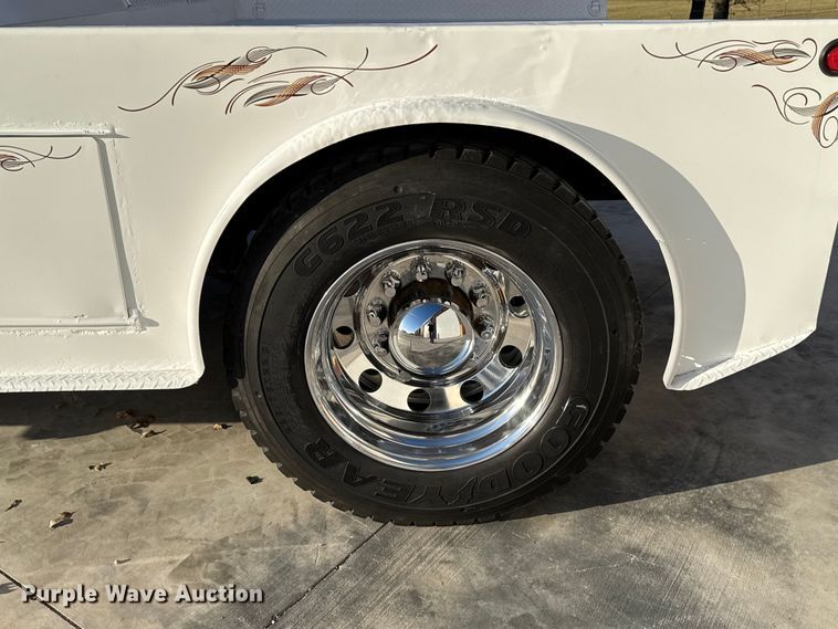 image for item EU5389 2008 Freightliner Business Class M2 Crew Cab flatbed truck