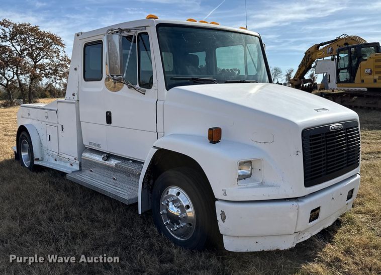 image for item EU5392 1996 Freightliner FL50 Crew Cab flatbed truck