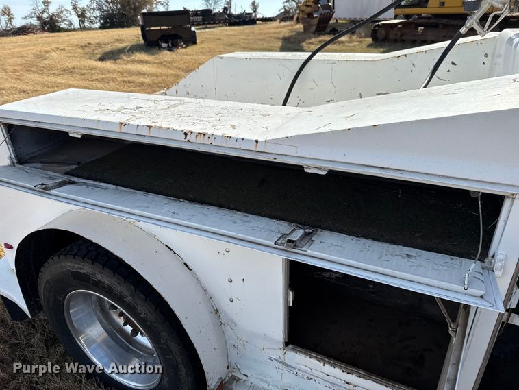 image for item EU5392 1996 Freightliner FL50 Crew Cab flatbed truck