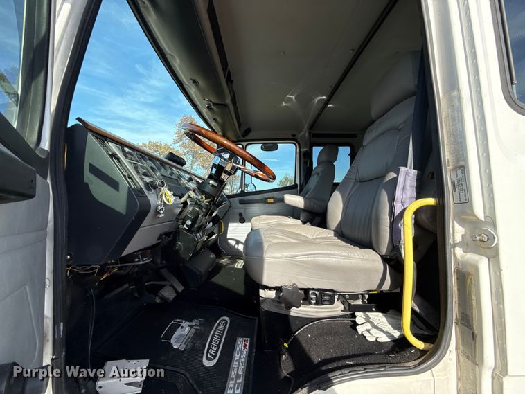 image for item EU5392 1996 Freightliner FL50 Crew Cab flatbed truck