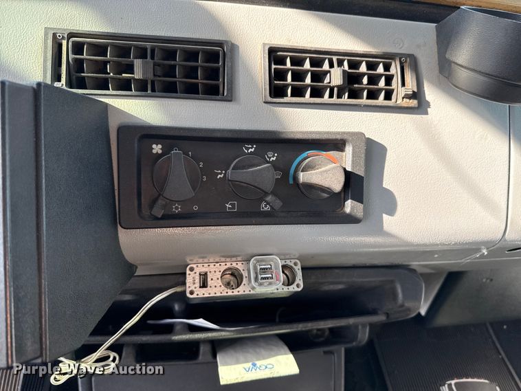 image for item EU5392 1996 Freightliner FL50 Crew Cab flatbed truck